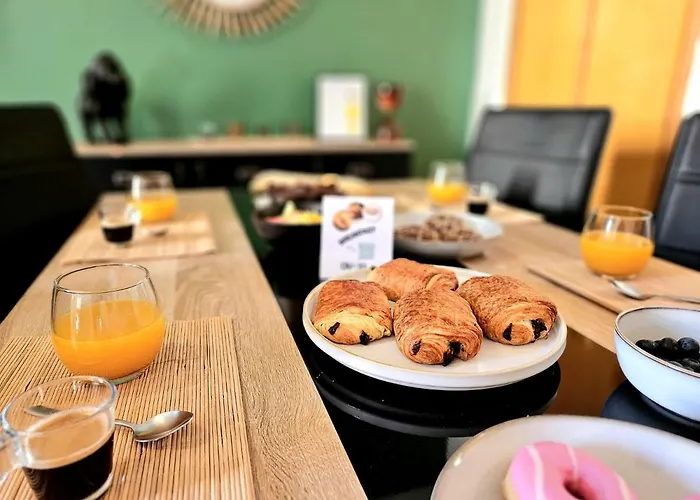 Arena - 2 - Vue Sur Les Arenes * Nimes